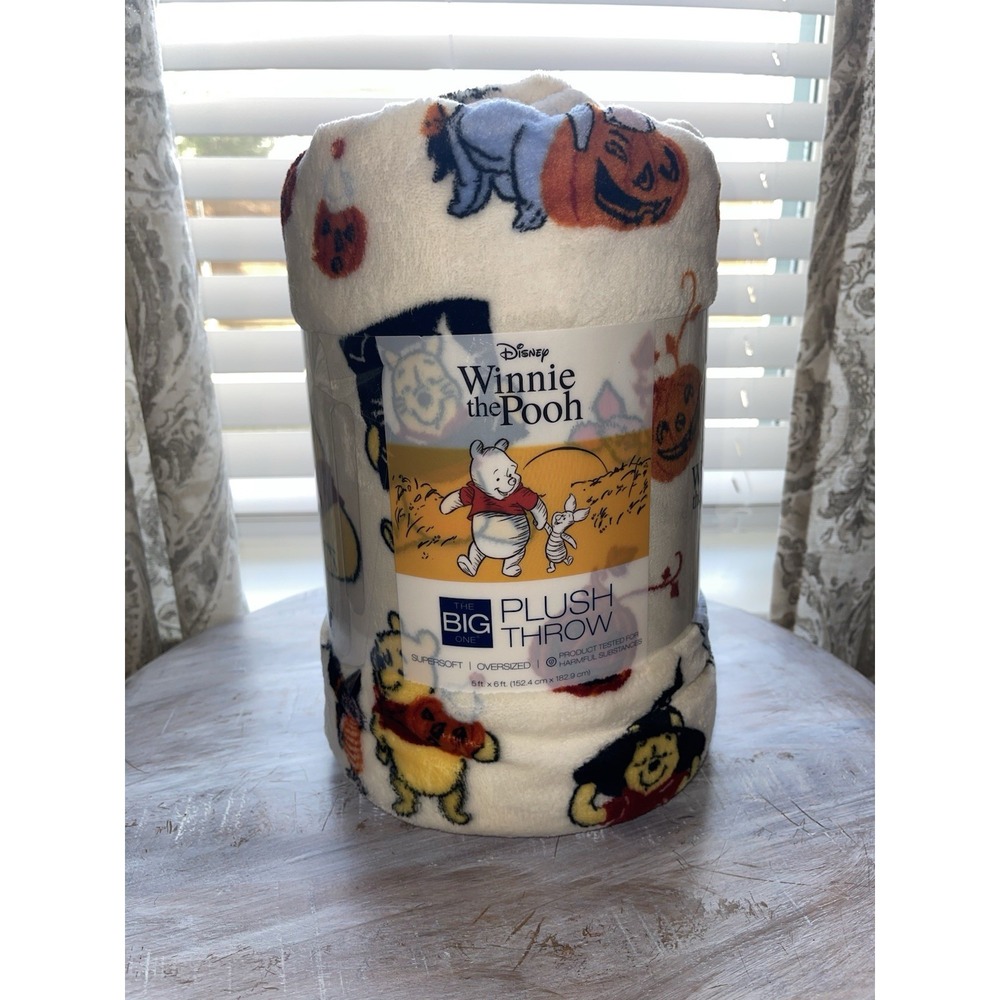 Winnie the Pooh Eeyore Tigger 5'‎ x 6' Halloween The Big One Plush Throw Blanket